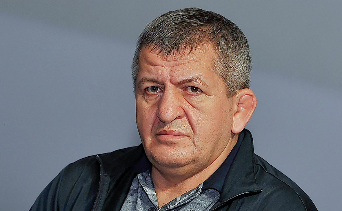 Отец Нурмагомедова посоветовал не устраивать бой между Кадыровым и Емельяненко