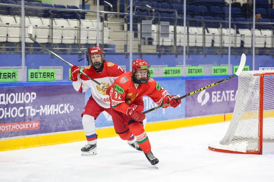 Беларусь U18 вновь уступила России в товарищеских матчах