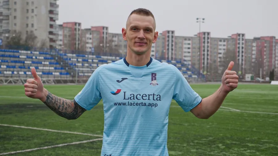 Футбол Беларуси. Артем Рахманов продолжит карьеру в "Астане"