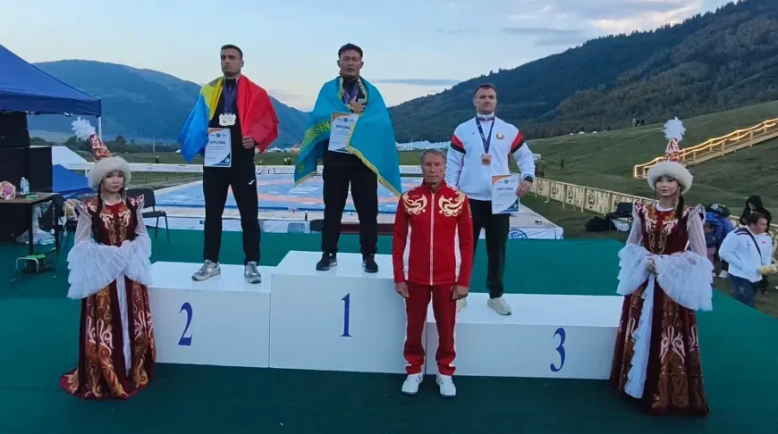Хващевский завоевал бронзу Всемирных игр кочевников в армрестлинге