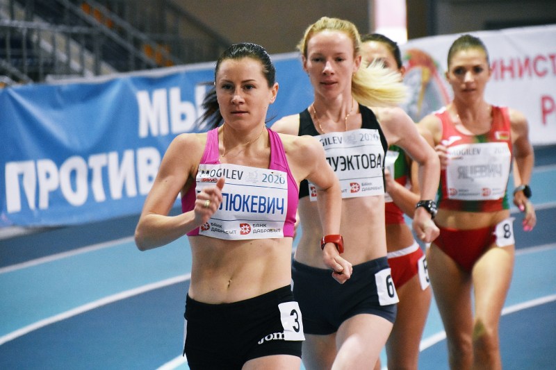 Анастасия Раровская, Анна Терлюкевич и Виктория Рощупкина