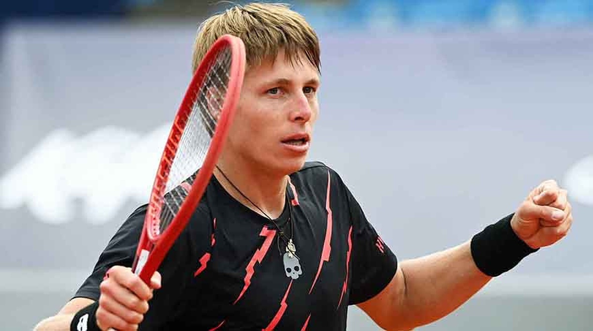 Теннис. ATP. Илья Ивашко вышел во 2-й круг турнира во Франции