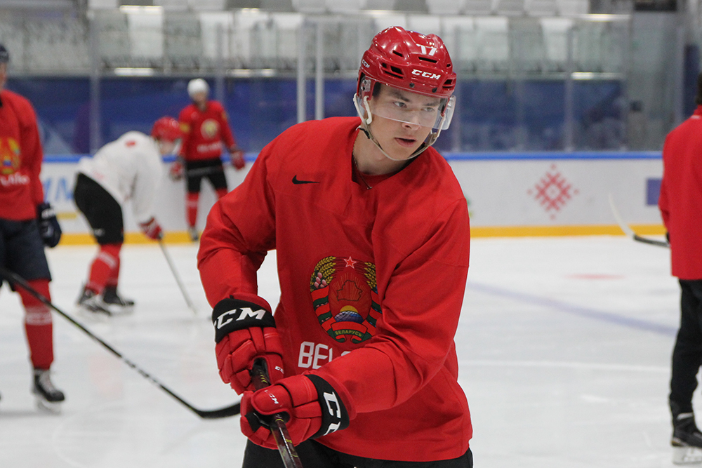 Хоккей. НХЛ. Егор Шарангович тренируется в четвертом звене "Нью-Джерси"