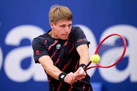 Теннис. Илья Ивашко опустился на 1 строчку в рейтинге АТП